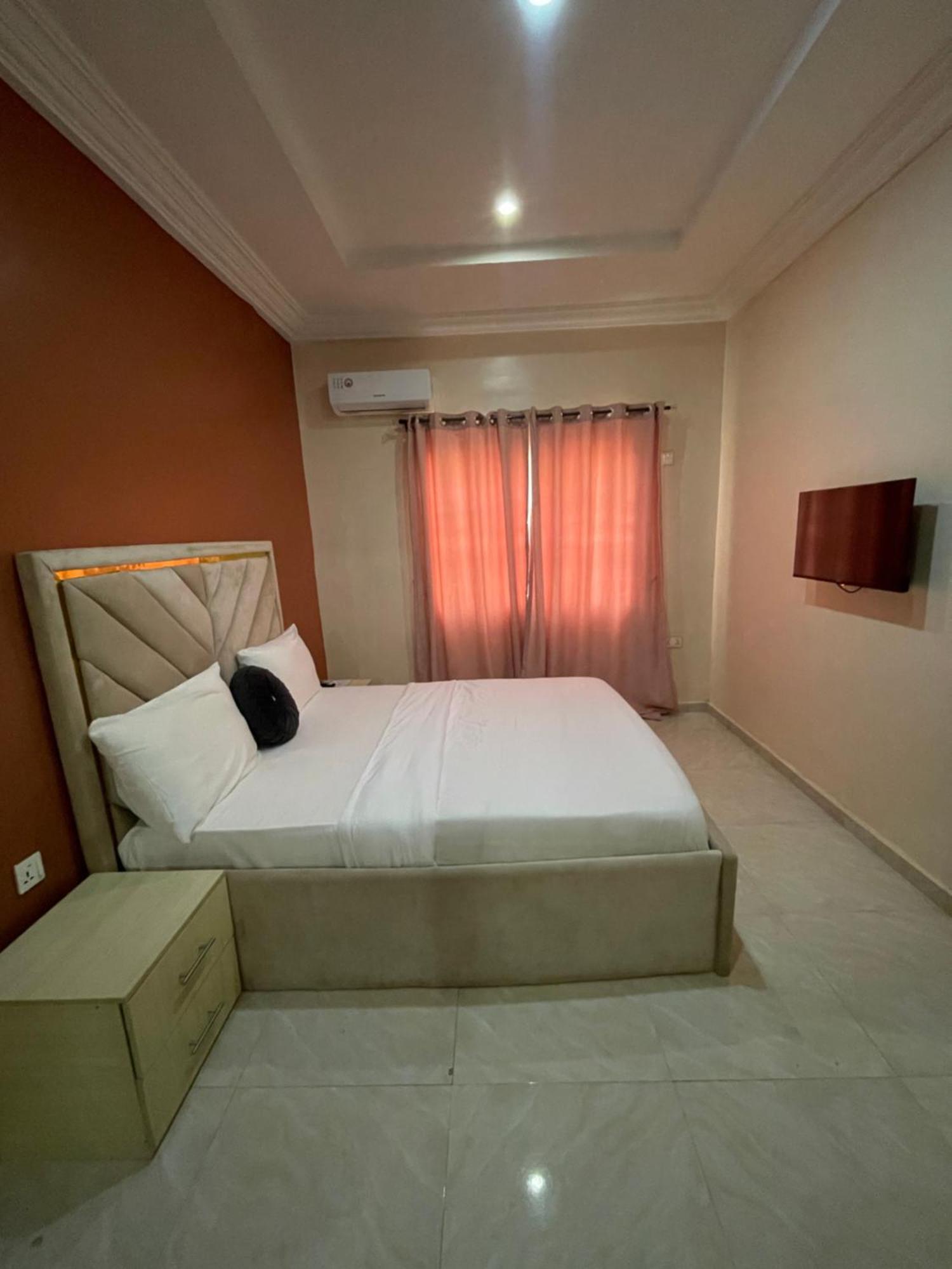 Nexus Xpress Hotel Абуджа Экстерьер фото
